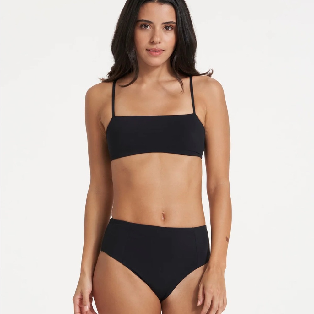 Vuori Dune Black Bikini Bottom